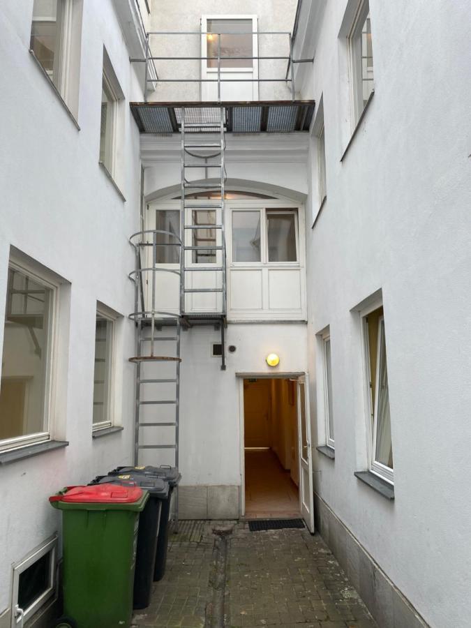 Appartement Pension 700m zum Ring Wien Exterior foto